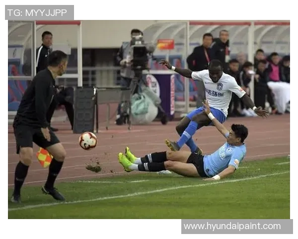 2019年天津泰达与大连一方精彩对决集锦回顾与赛后分析